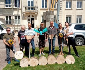 Les sculptures de Jean-Michel Geoffroy embellissent le village